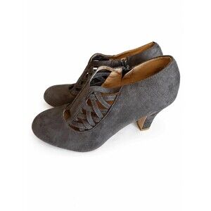 Womens Gray Suede Cutout Lace Up Heeled Bootie Ankle Boot Size 10